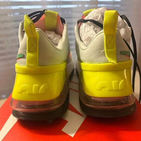 Barely Green/Black-Volt-Sunset Pulse- Size 10 - Picture 7 of 14